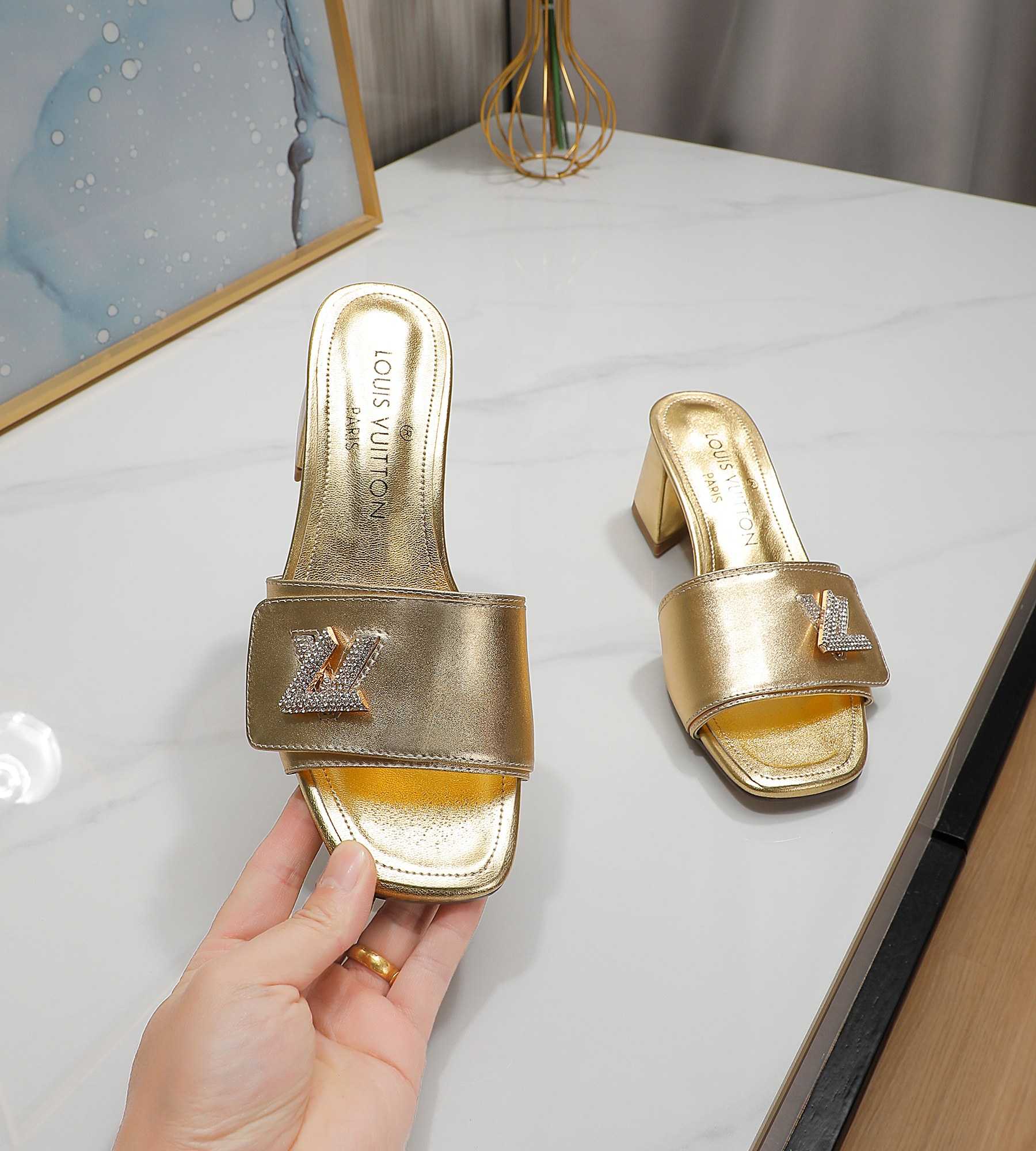 Louis Vuitton Shake Mule     1AB2PD - DopestKickz