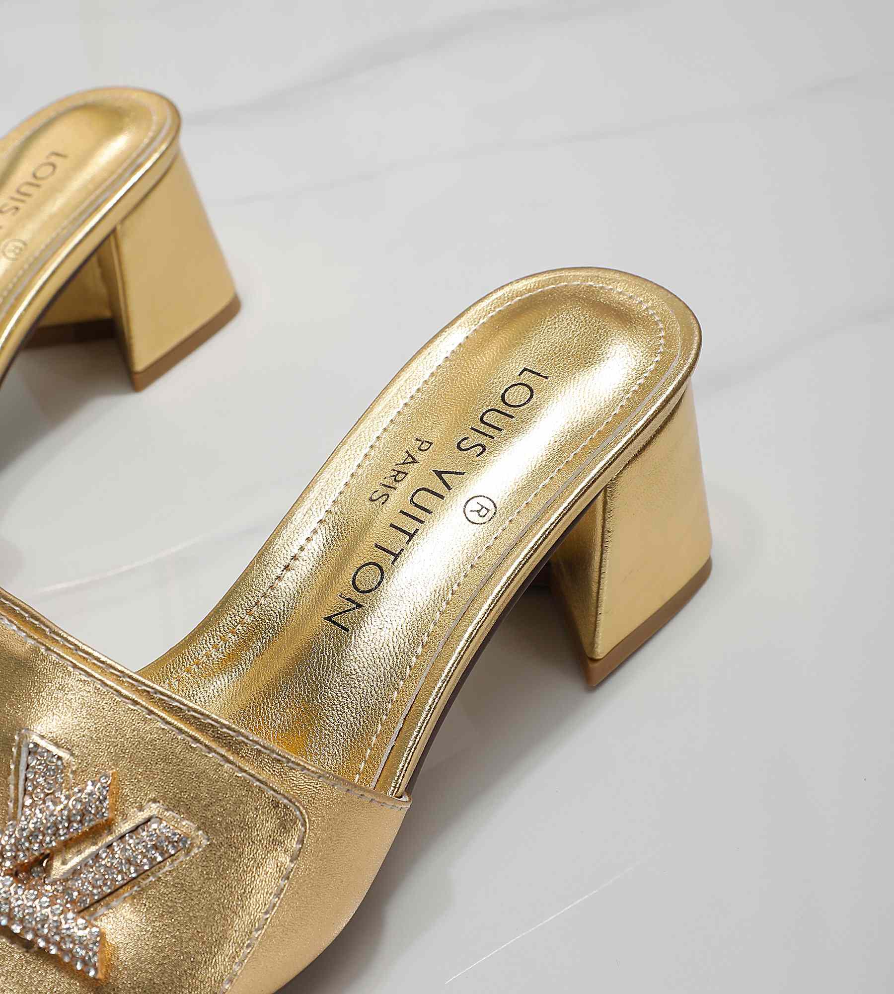 Louis Vuitton Shake Mule     1AB2PD - DopestKickz