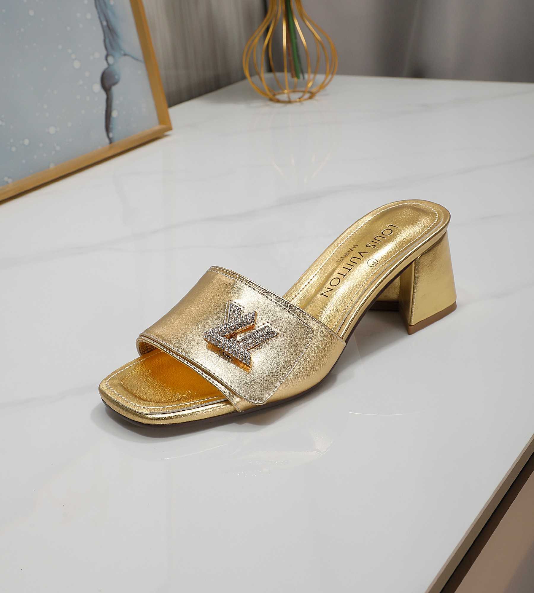 Louis Vuitton Shake Mule     1AB2PD - DopestKickz