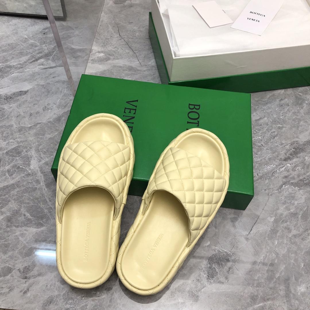 Bottega Veneta Padded  - DopestKickz