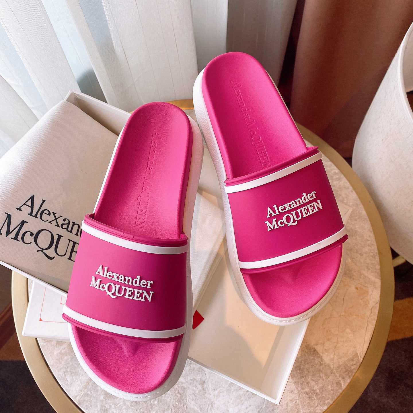 Alexander Mqueen Oversized Hybrid Signature Slide  - DopestKickz