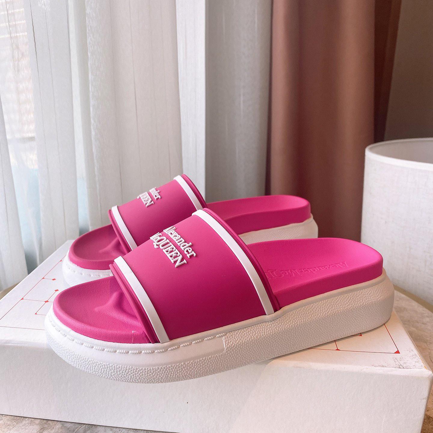 Alexander Mqueen Oversized Hybrid Signature Slide  - DopestKickz