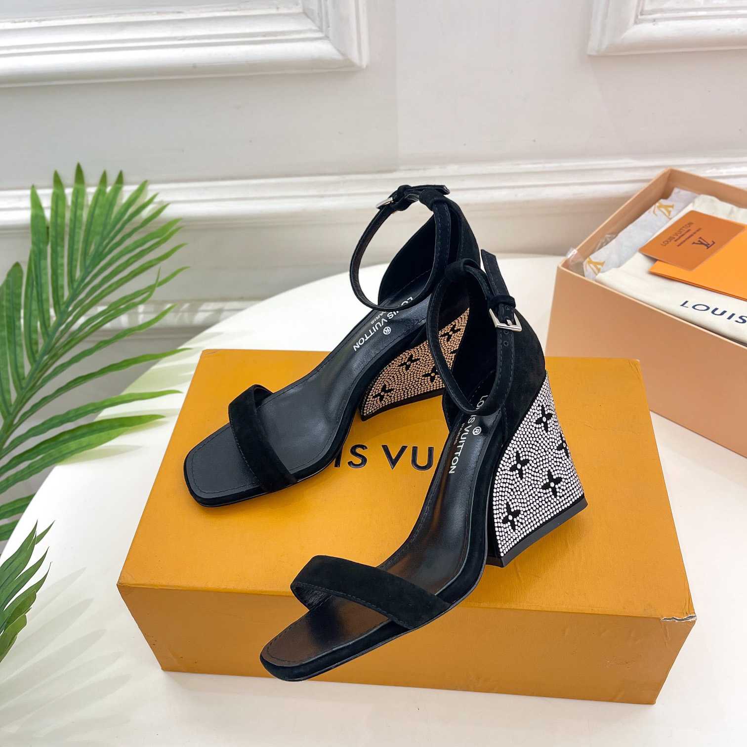 Louis Vuitton Appeal Wedge Sandal       1AACNU - DopestKickz
