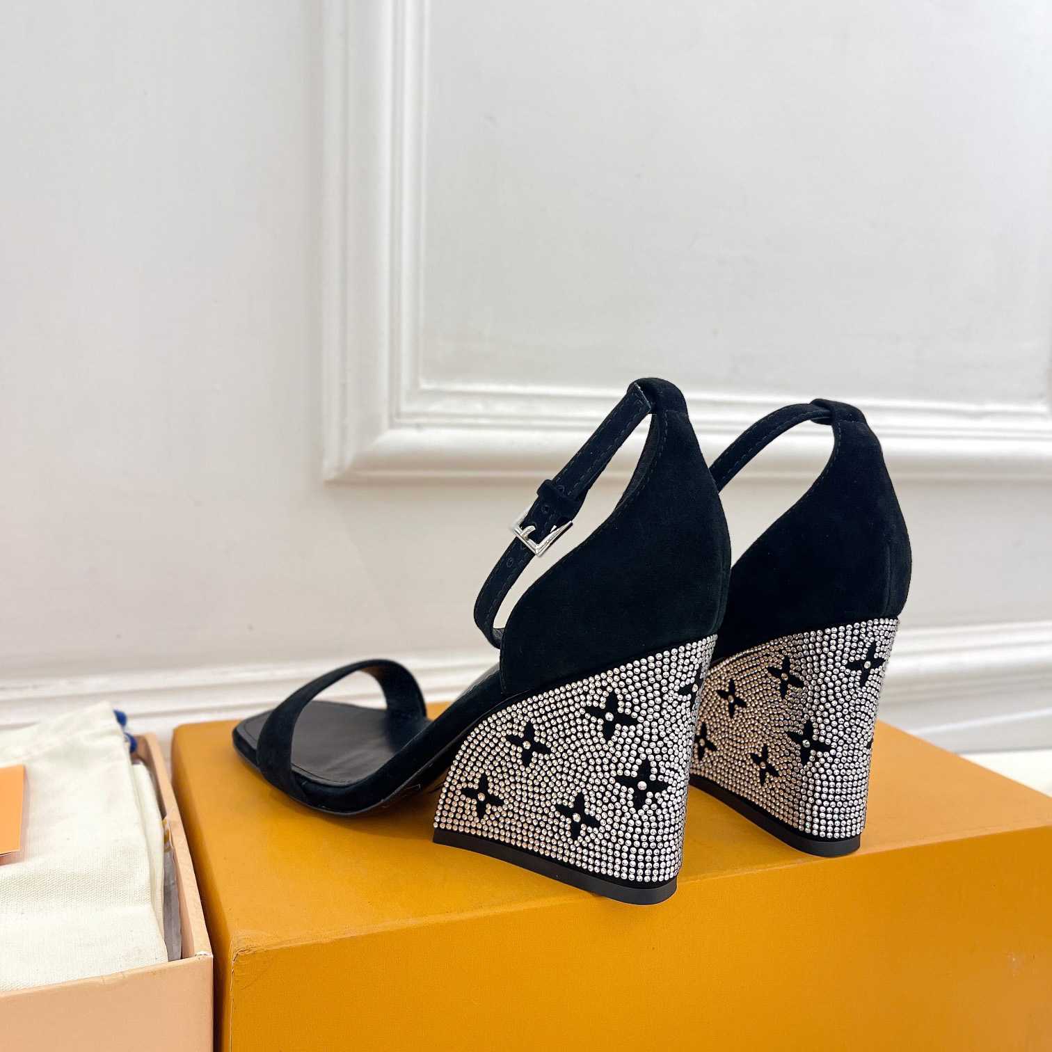 Louis Vuitton Appeal Wedge Sandal       1AACNU - DopestKickz