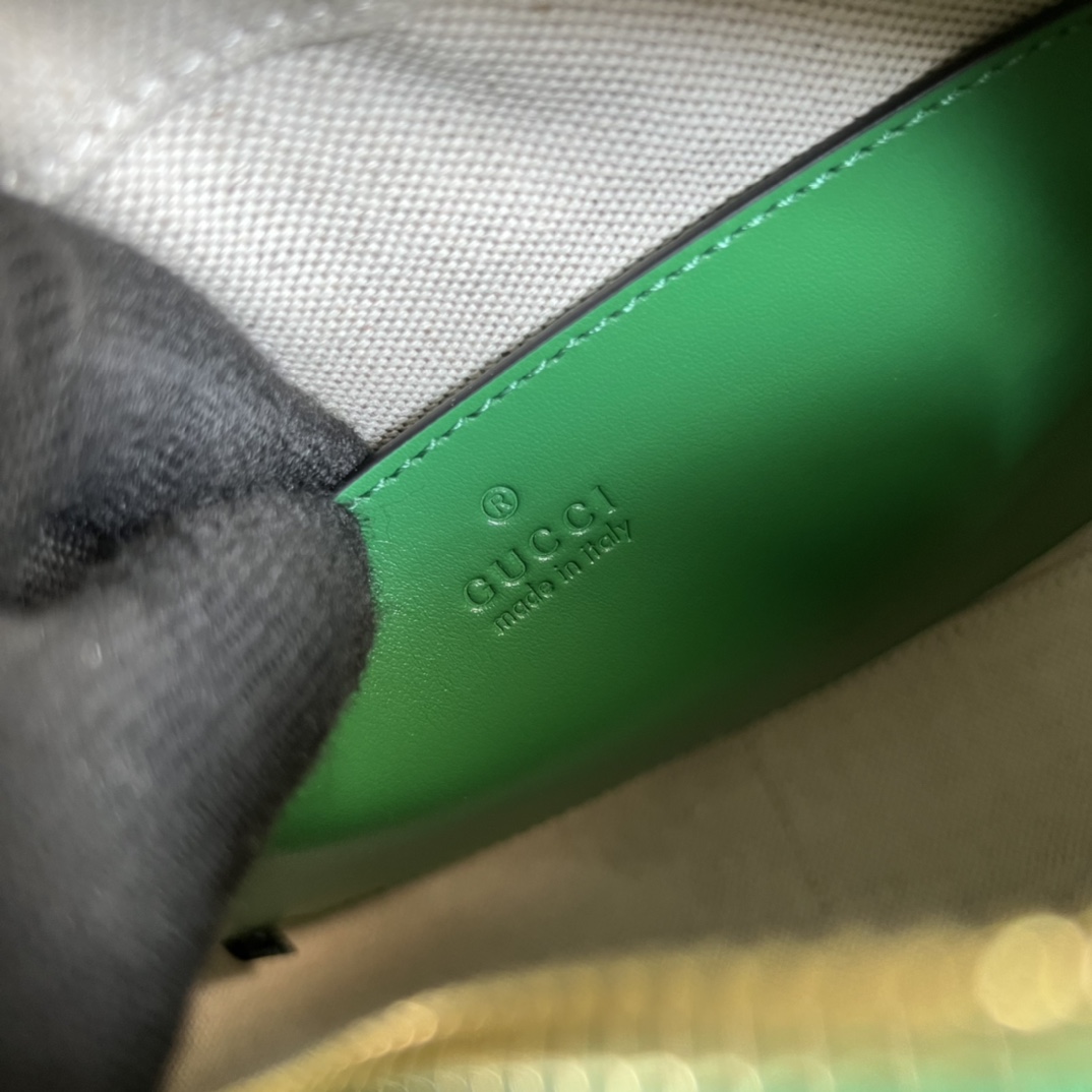Gucci GG Matelassé Small Bag(21.5-17-7.5cm) - DopestKickz