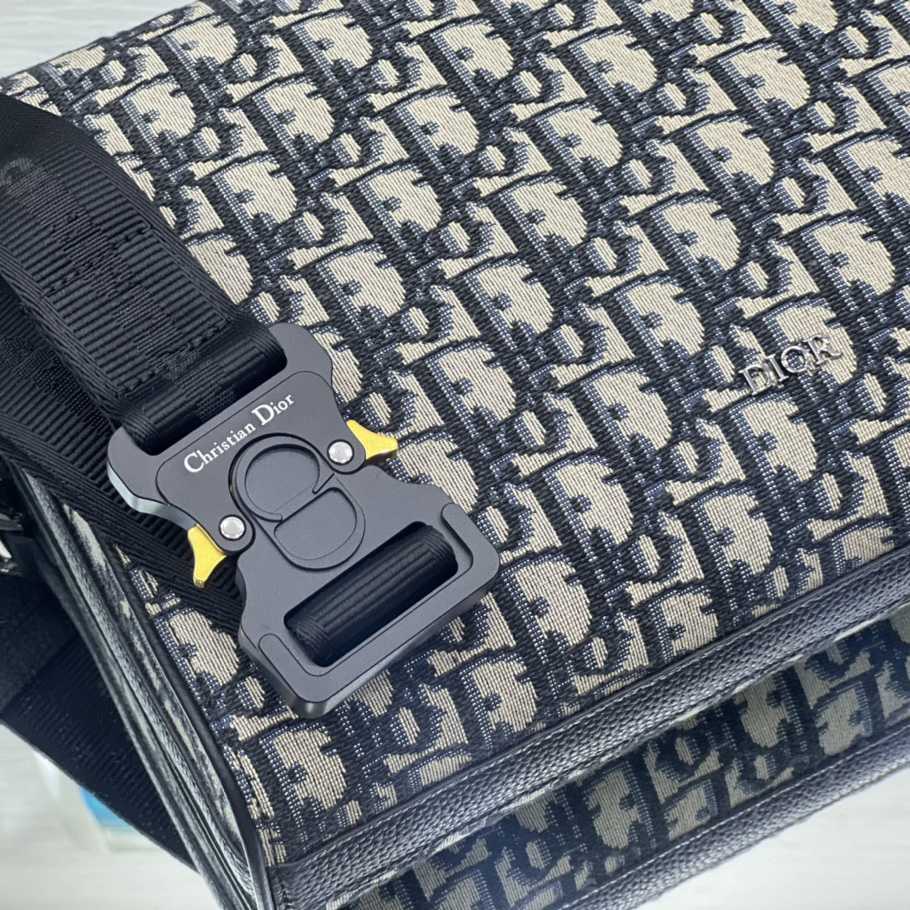 Dior Lingot Messenger Bag - DopestKickz