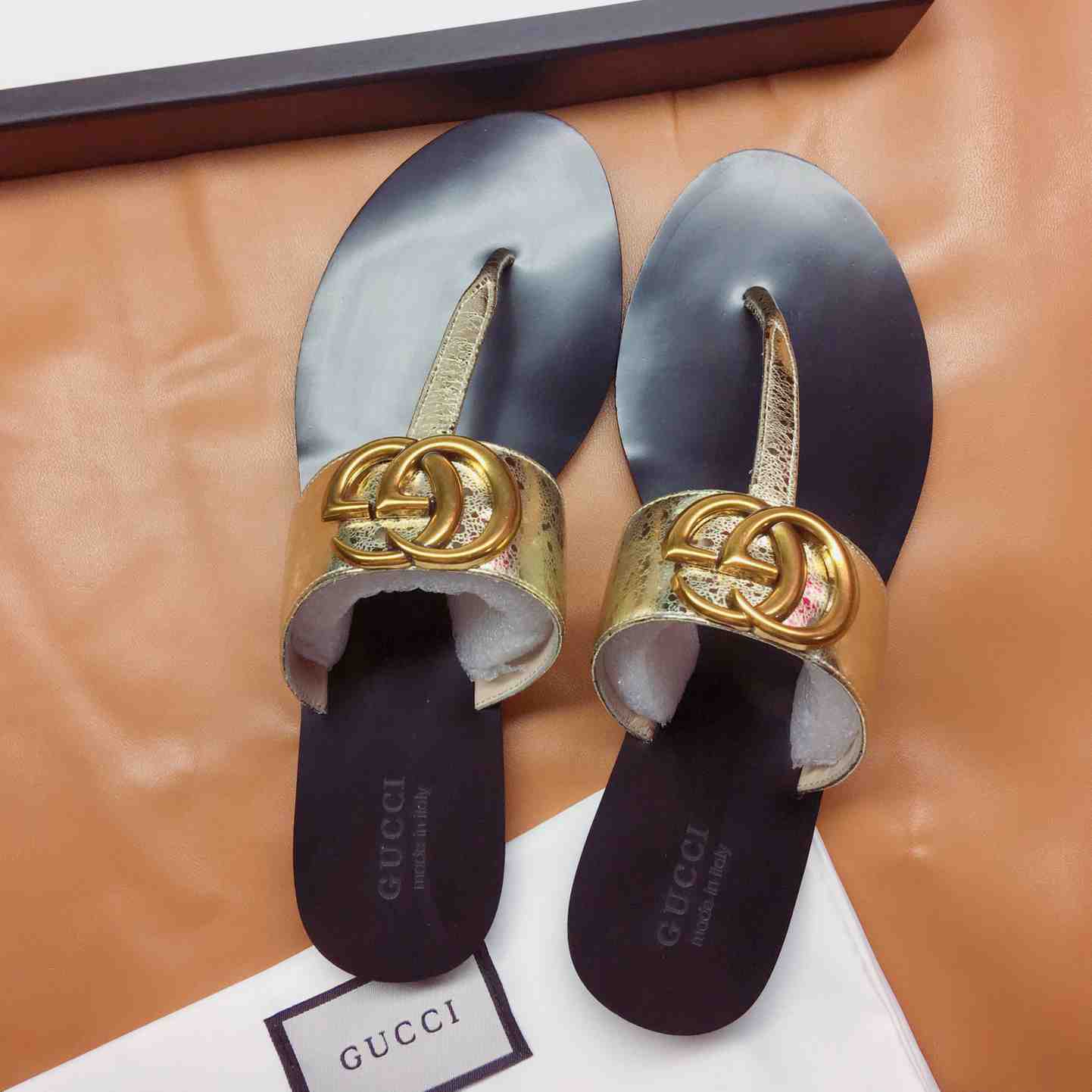 Gucci Marmont Leather Platform Sandals - DopestKickz