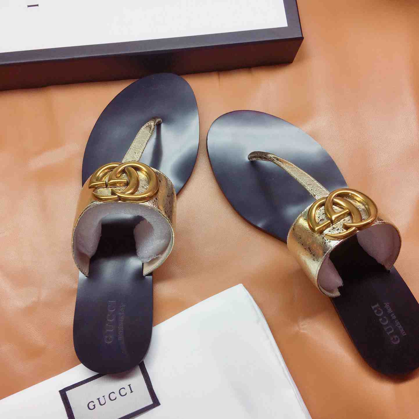 Gucci Marmont Leather Platform Sandals - DopestKickz