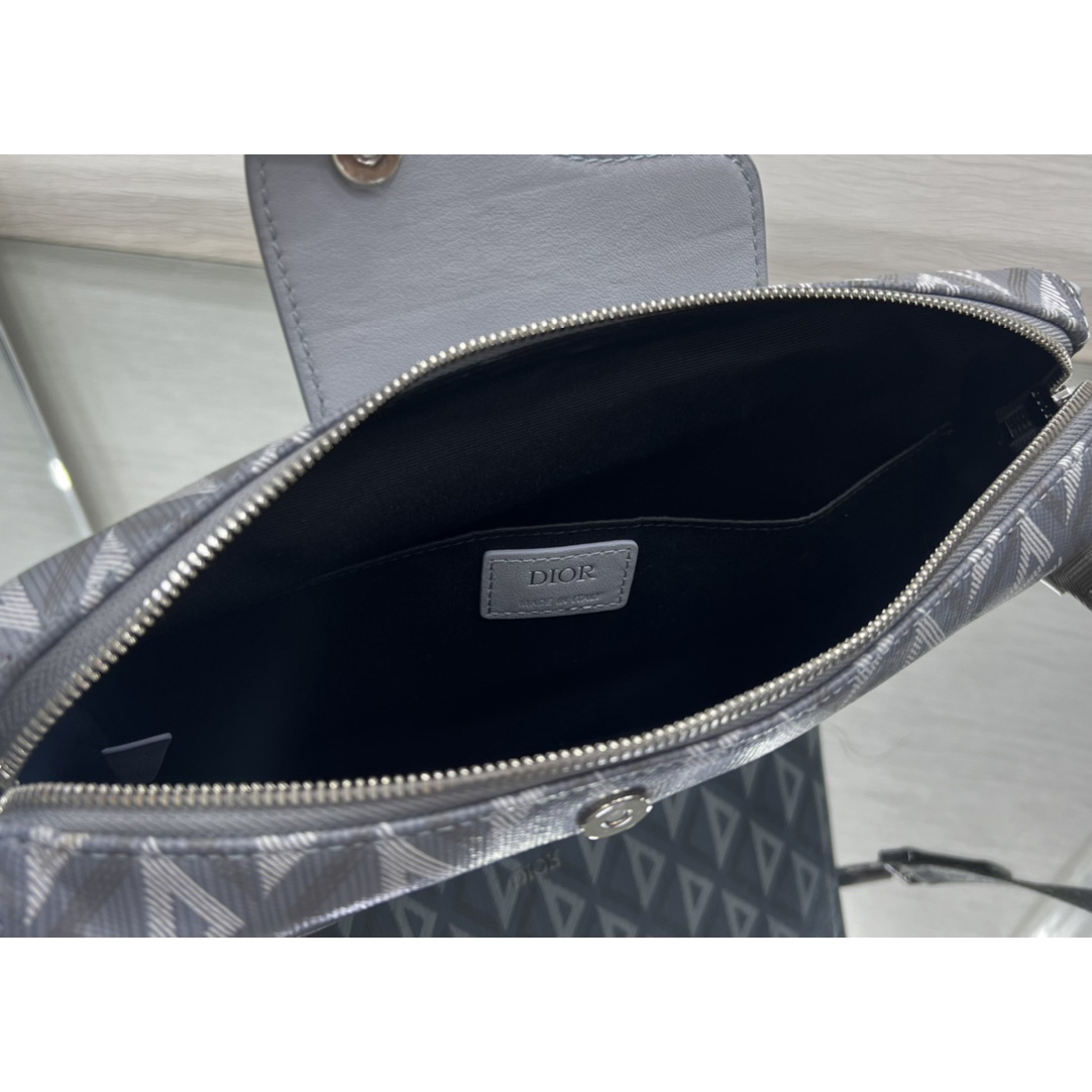 Dior Lingot Messenger Bag - DopestKickz