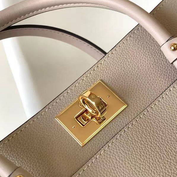 Louis Vuitton On My Side MM Tote Bag (30.5 x 24.5 x 14 cm)     M58485 - DopestKickz