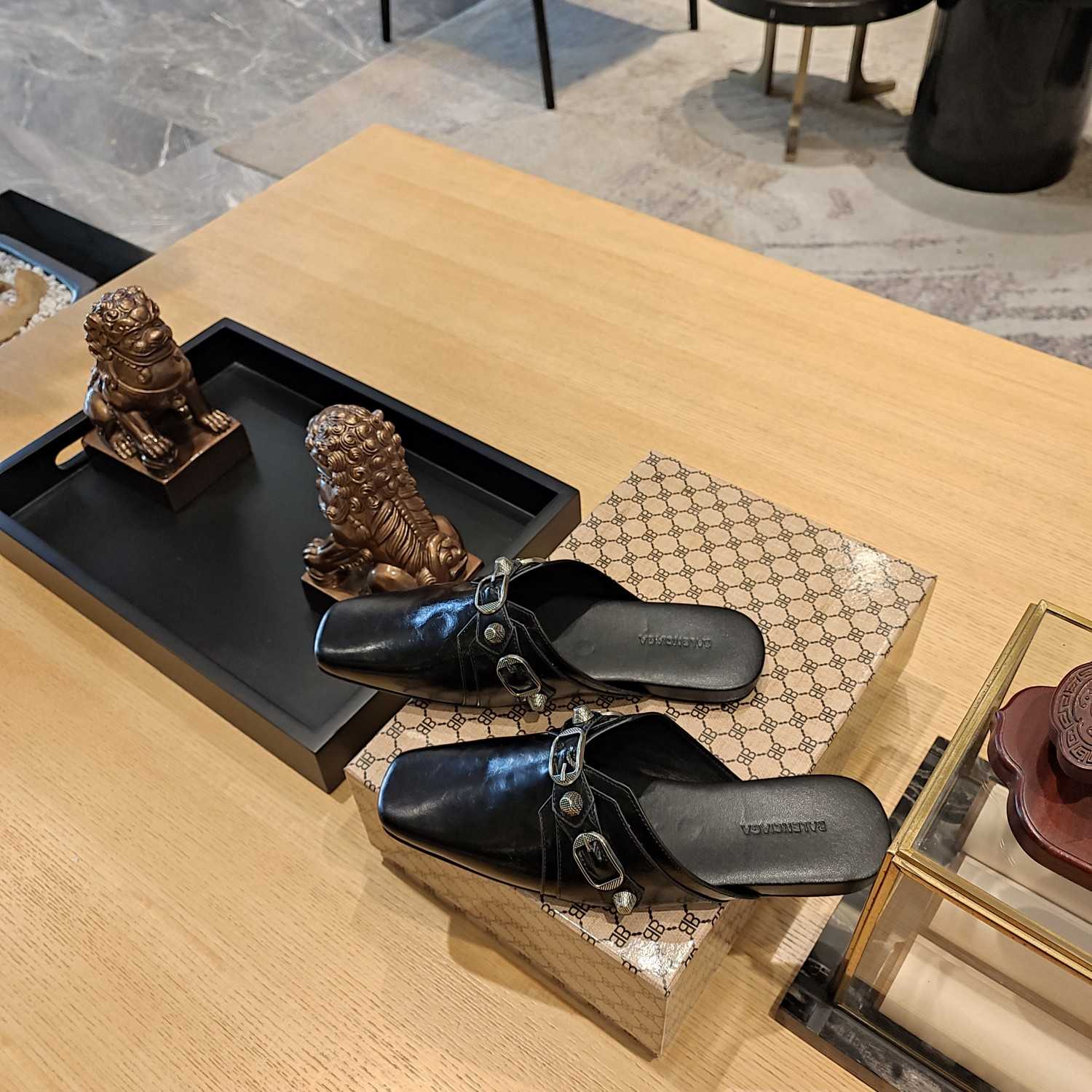 Balenciaga Women's Cosy Cagole Mule In Black - DopestKickz