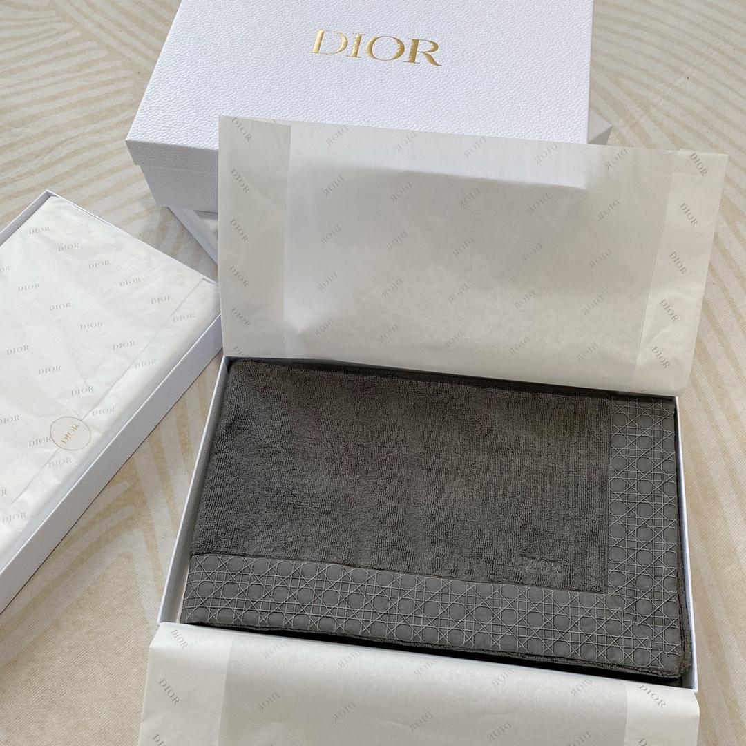 Dior Bath Mat - DopestKickz