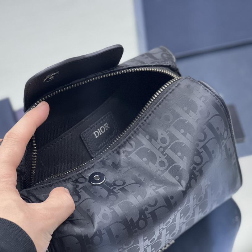 Dior Lingot Toiletry Case - DopestKickz