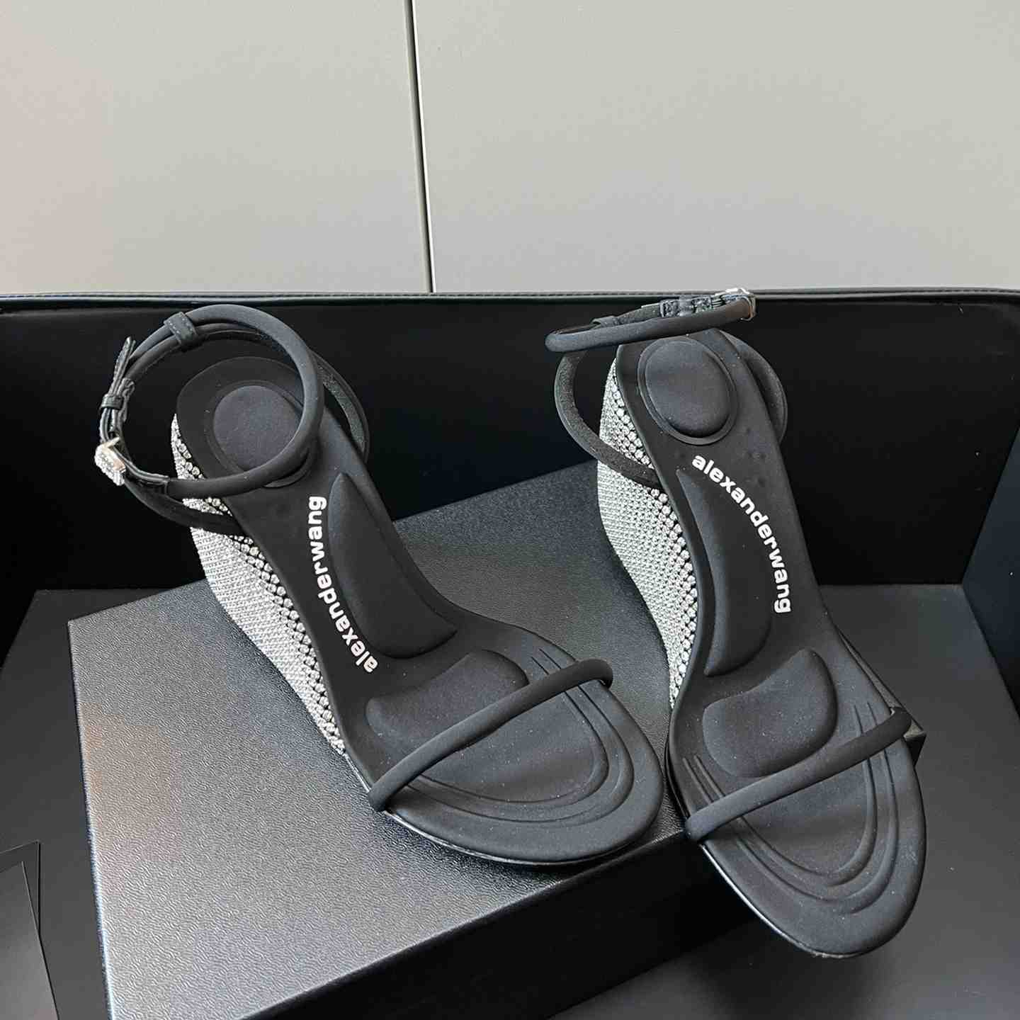 Alexander Wang Women's Dahlia Wedge Sandals    100mm - DopestKickz