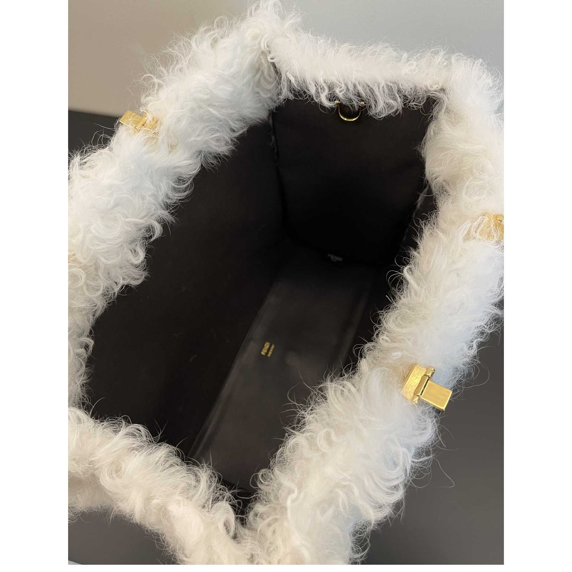 Fendi Sunshine White Mohair Shopper (35-17-31cmcm)   - DopestKickz