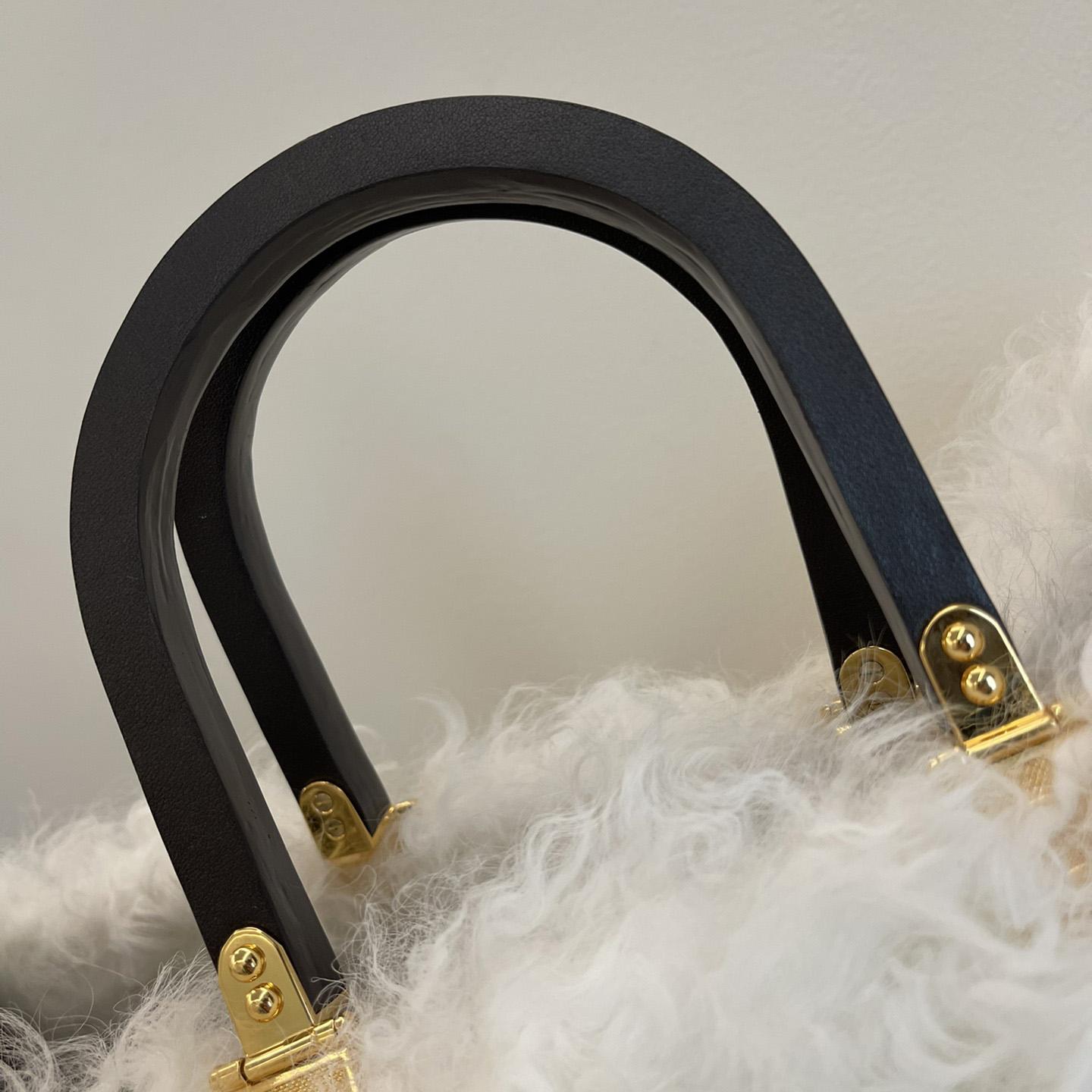 Fendi Sunshine White Mohair Shopper (35-17-31cmcm)   - DopestKickz