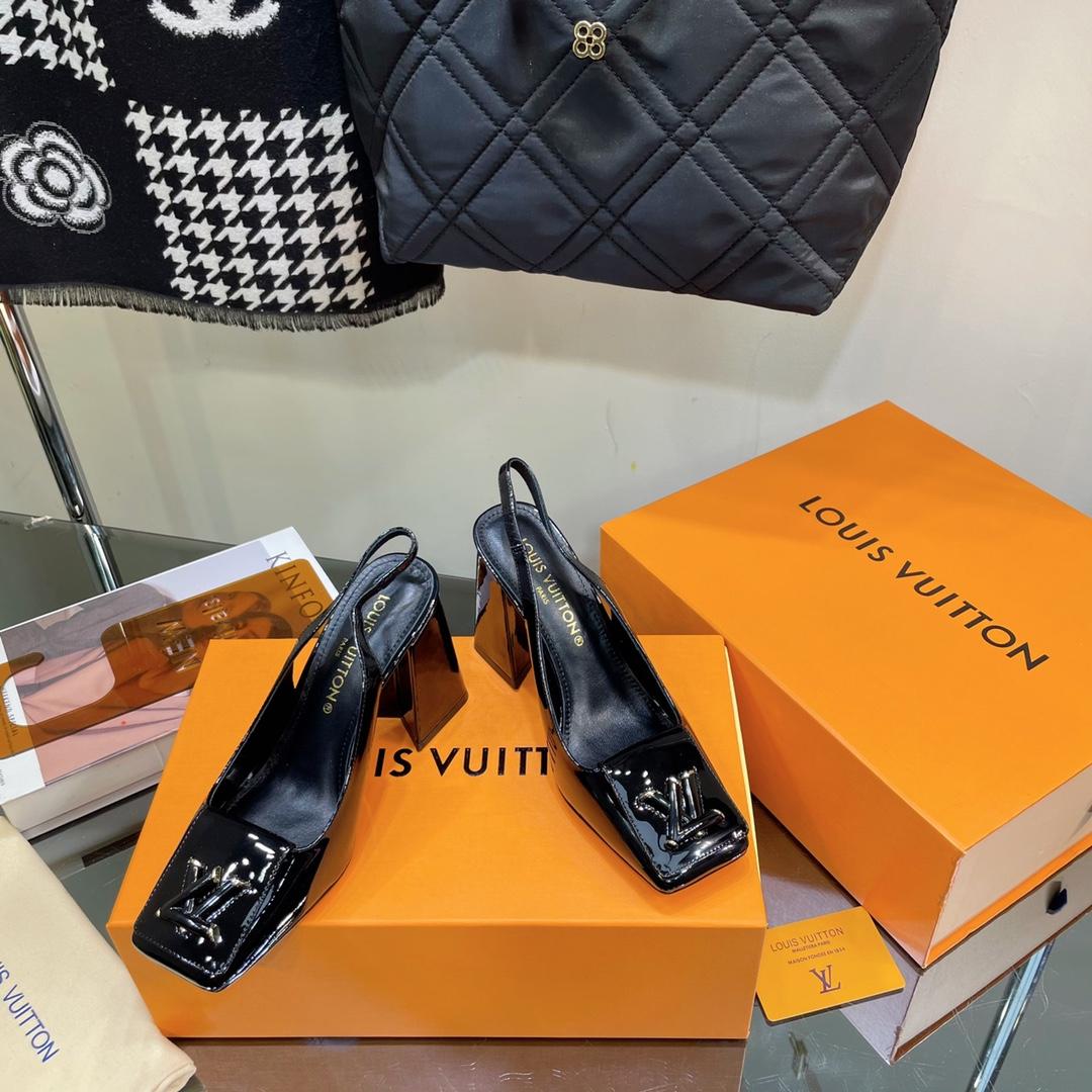 Louis Vuitton Shake Slingback Pump      1AB09C - DopestKickz