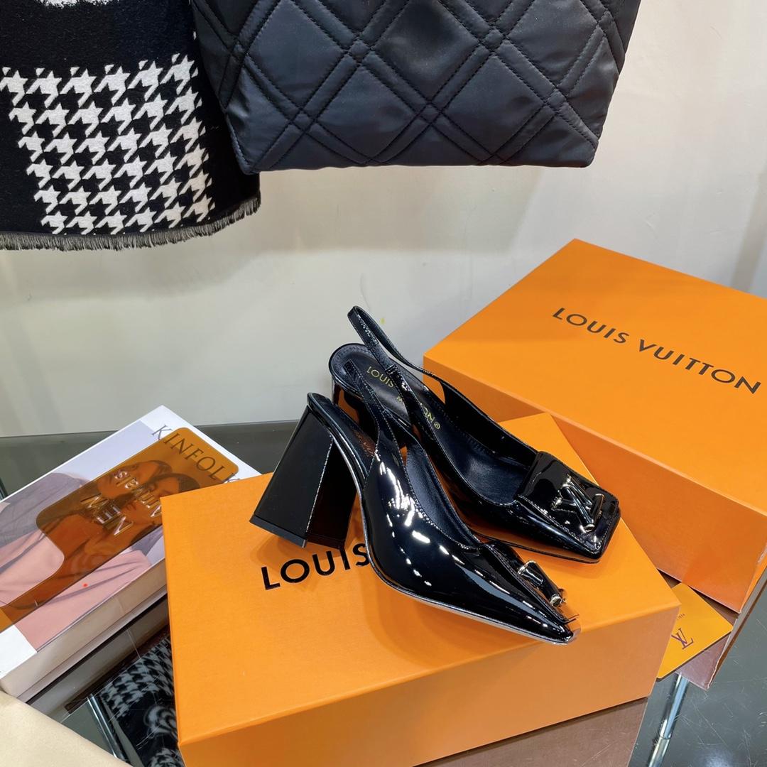 Louis Vuitton Shake Slingback Pump      1AB09C - DopestKickz