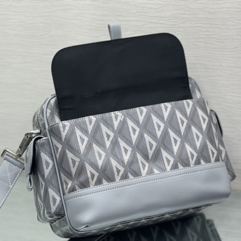 Dior Hit The Road Messenger Bag (26 x 21 x 8 cm) - DopestKickz