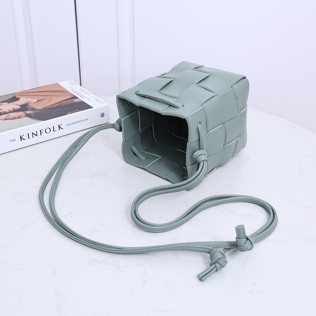Bottega Veneta Small Cassette Bucket Bag - DopestKickz