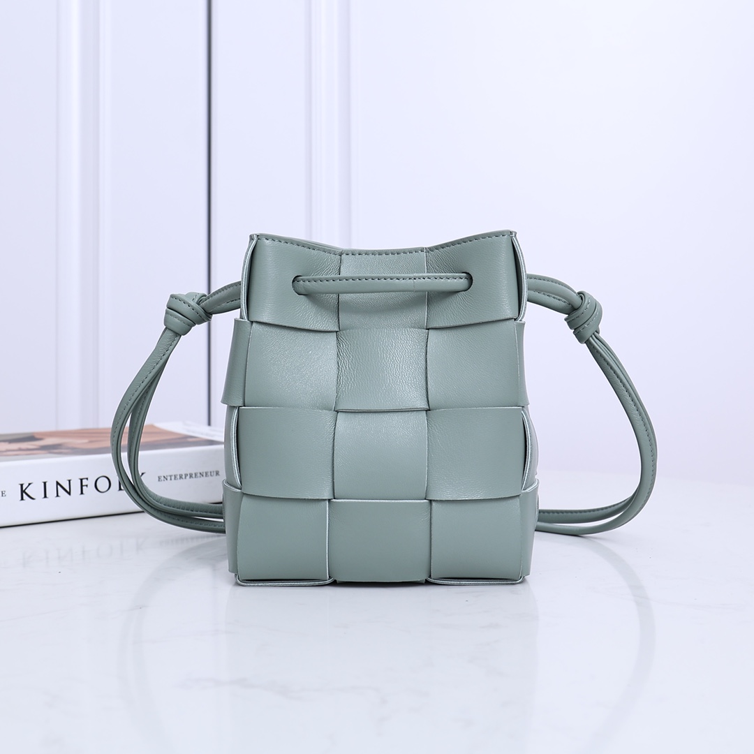 Bottega Veneta Small Cassette Bucket Bag - DopestKickz