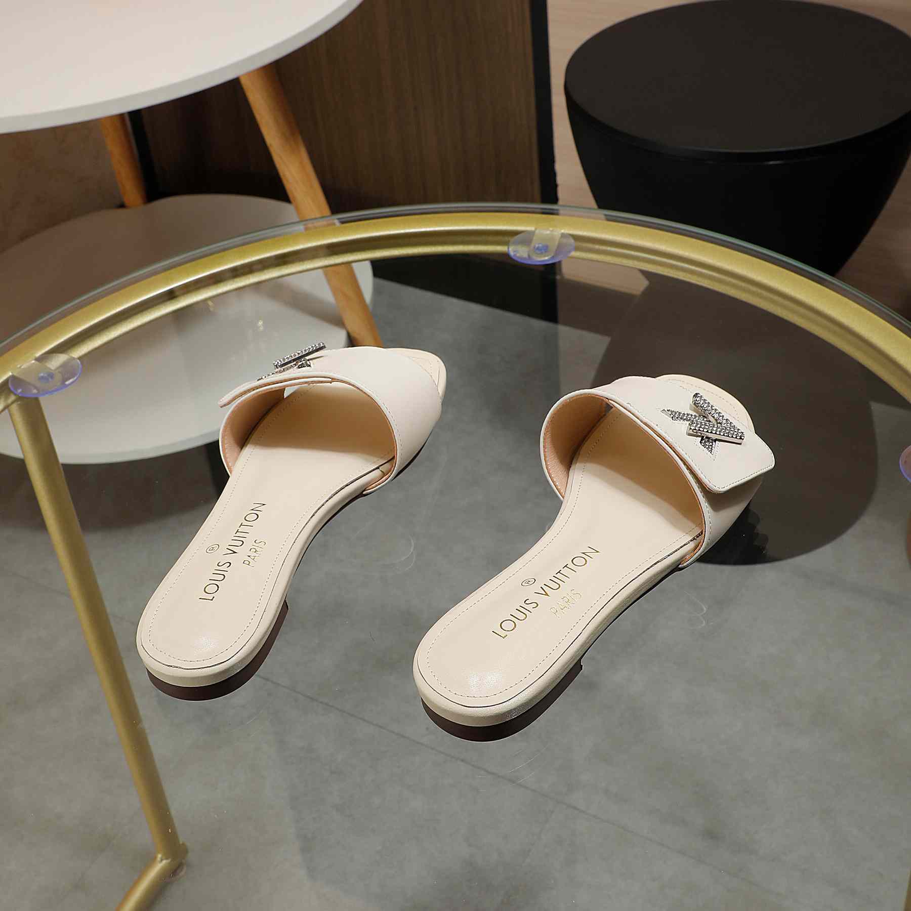 Louis Vuitton Shake Flat Mule       - DopestKickz