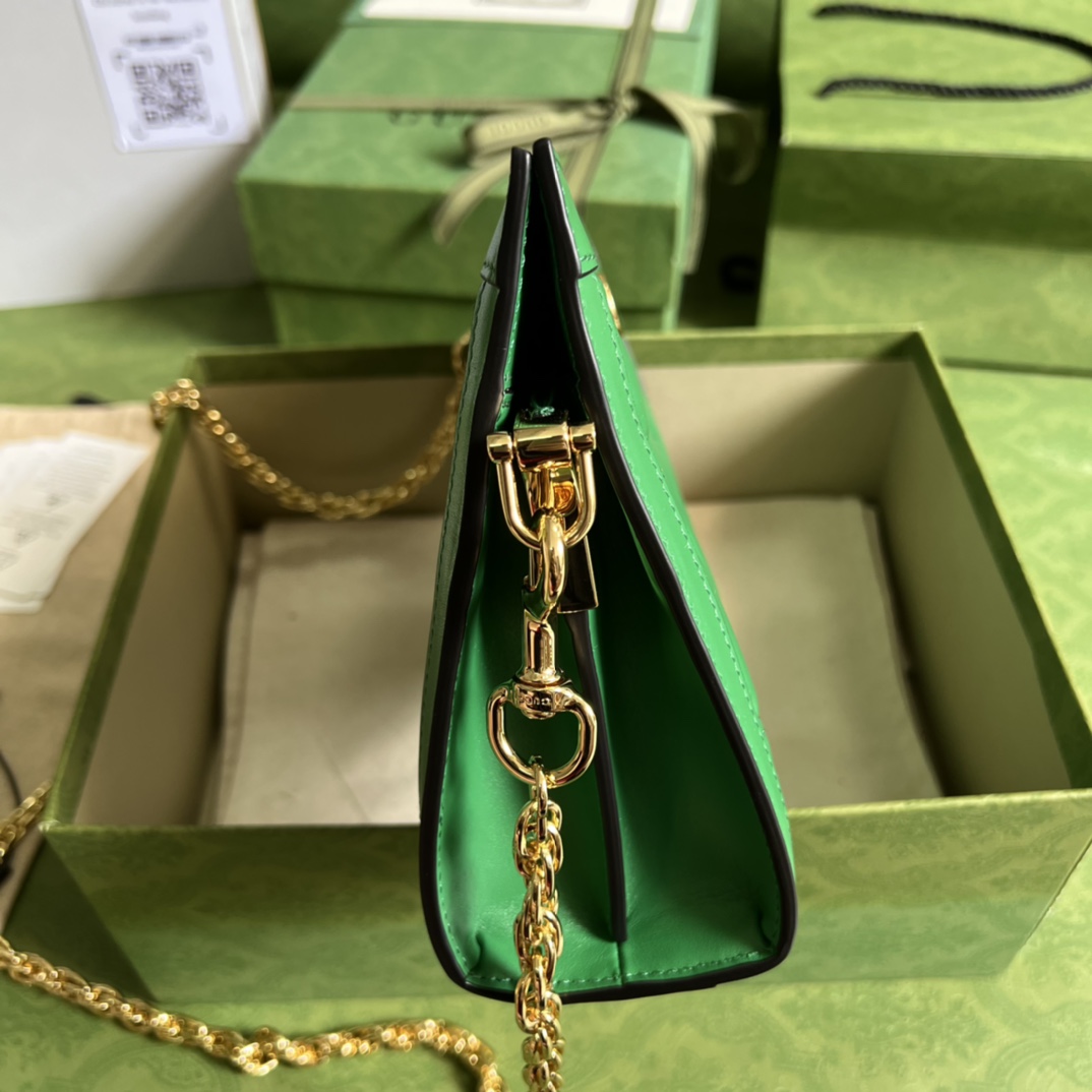Gucci GG Matelassé Small Bag(26*17.5*8cm) - DopestKickz