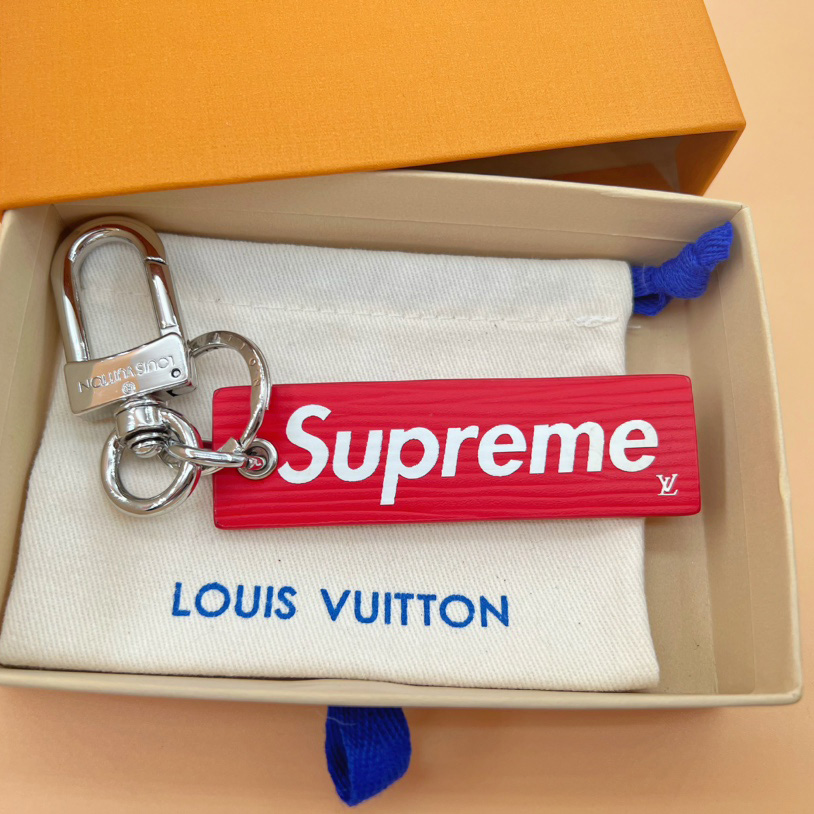 Louis Vuitton x Supreme Epi Keychain     M68292  - DopestKickz