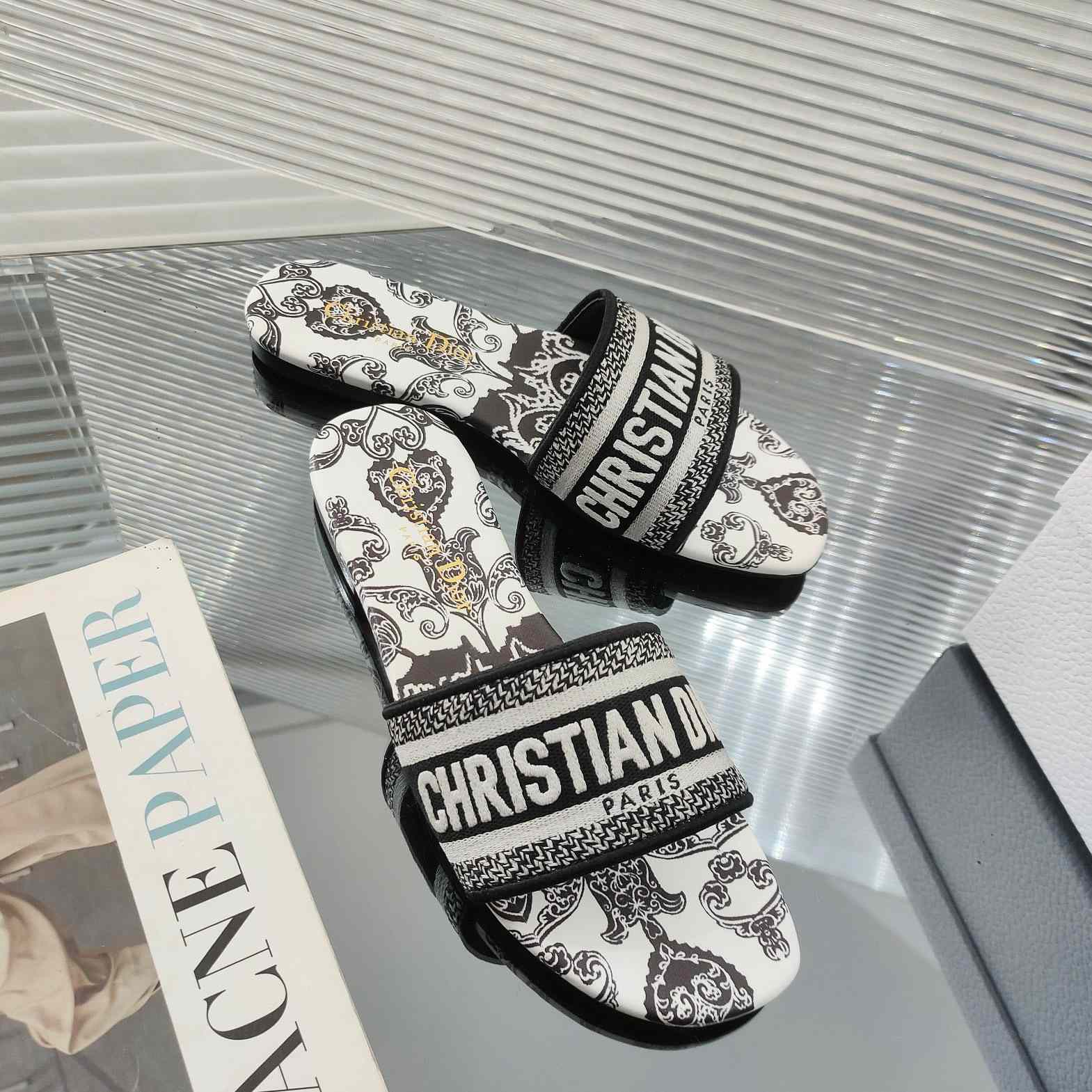 Dior Dway Slide  - DopestKickz