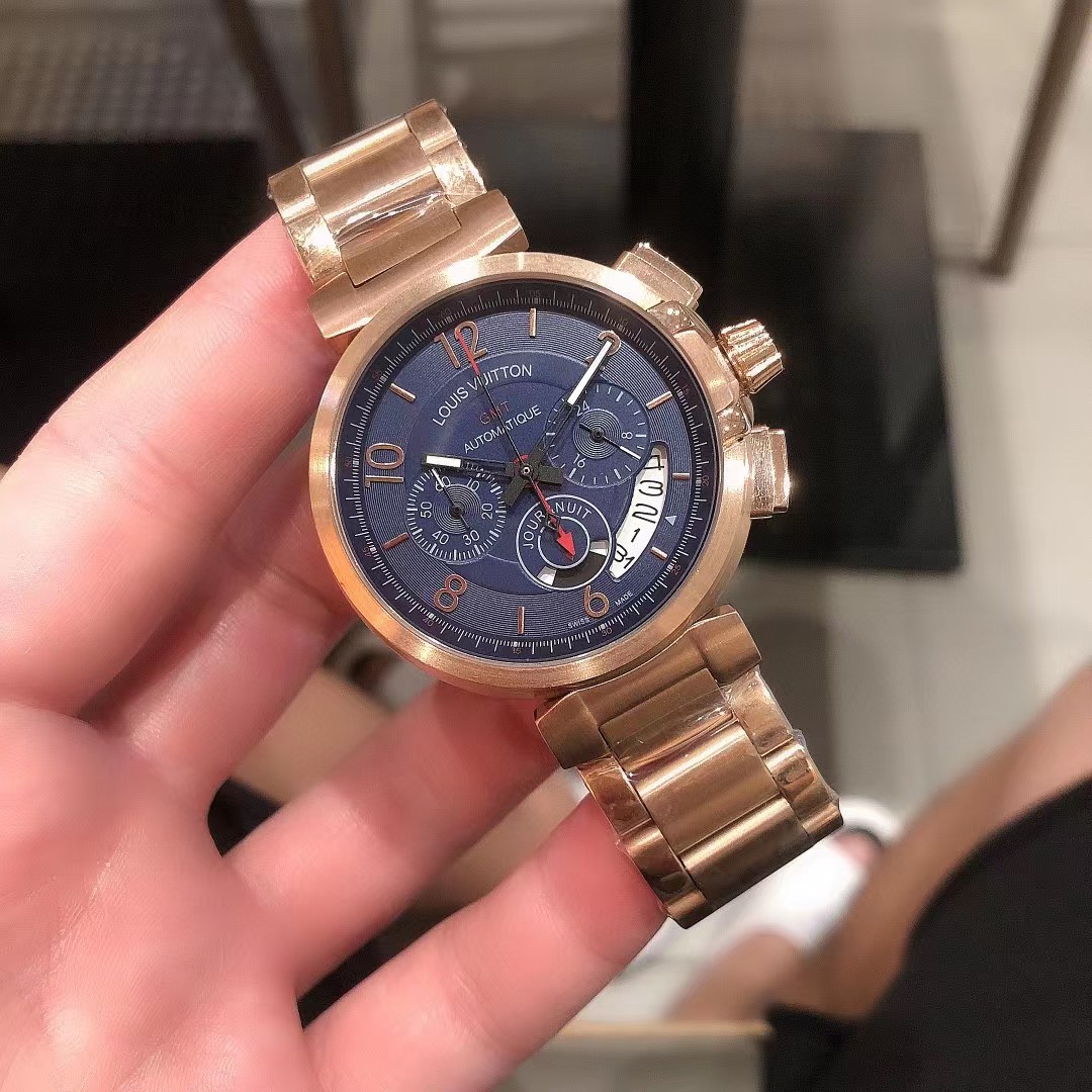 Louis Vuitton Watch - DopestKickz