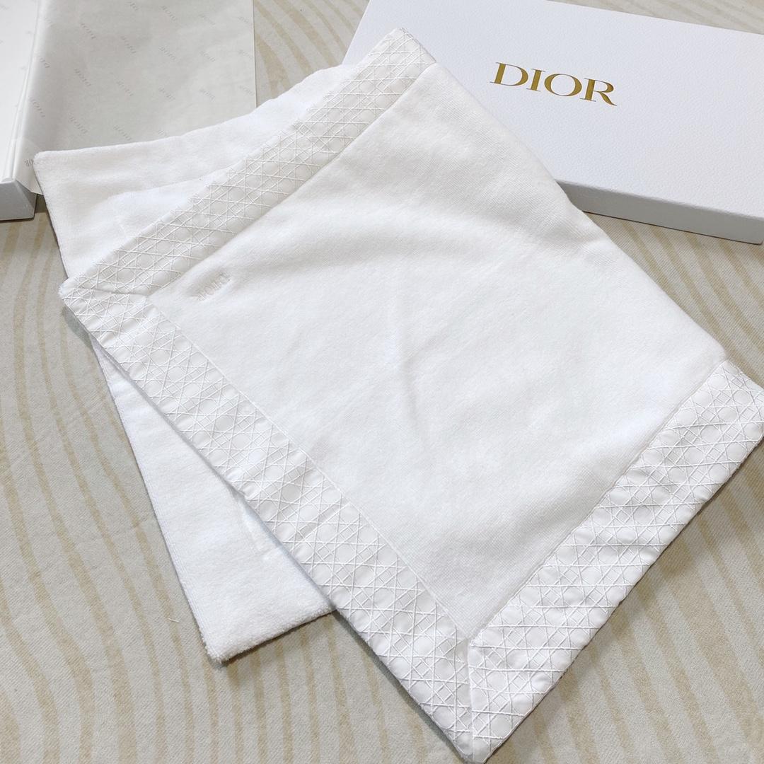 Dior Bath Mat - DopestKickz