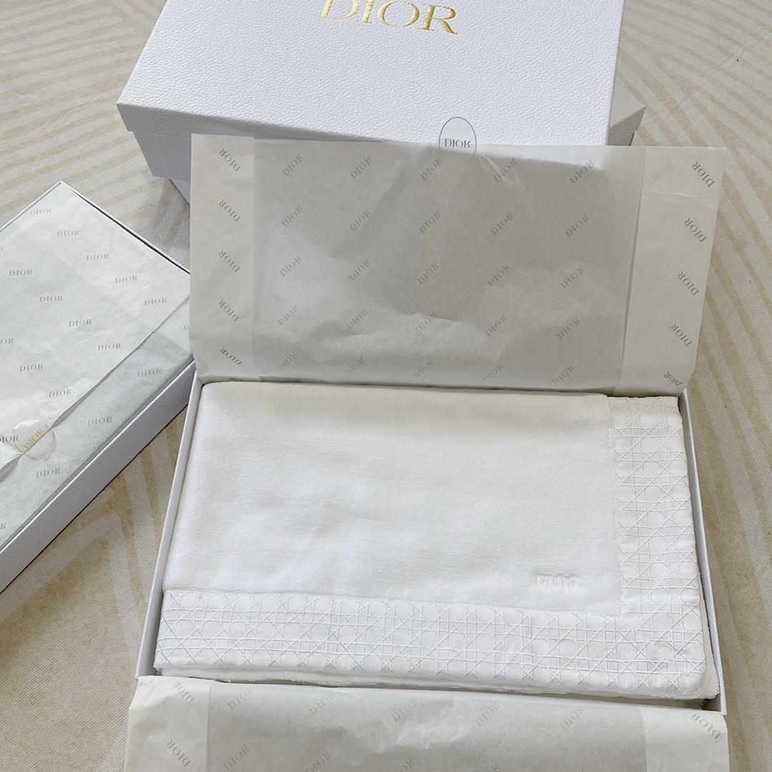 Dior Bath Mat - DopestKickz