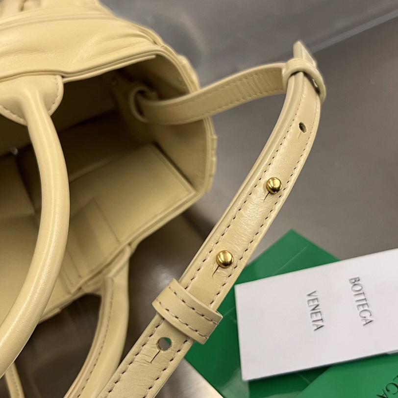 Bottega Veneta Mini Arco Tote Bag - DopestKickz