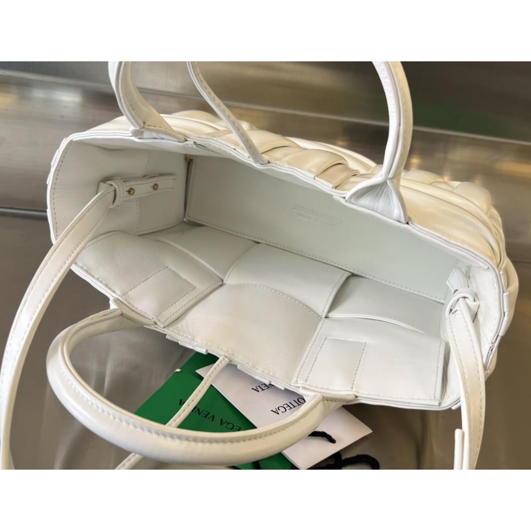 Bottega Veneta Mini Arco Tote Bag - DopestKickz