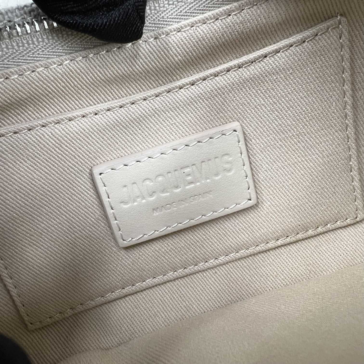 Jacquemus Le Bisou Gros Grain Buckled Shoulder Bag - DopestKickz