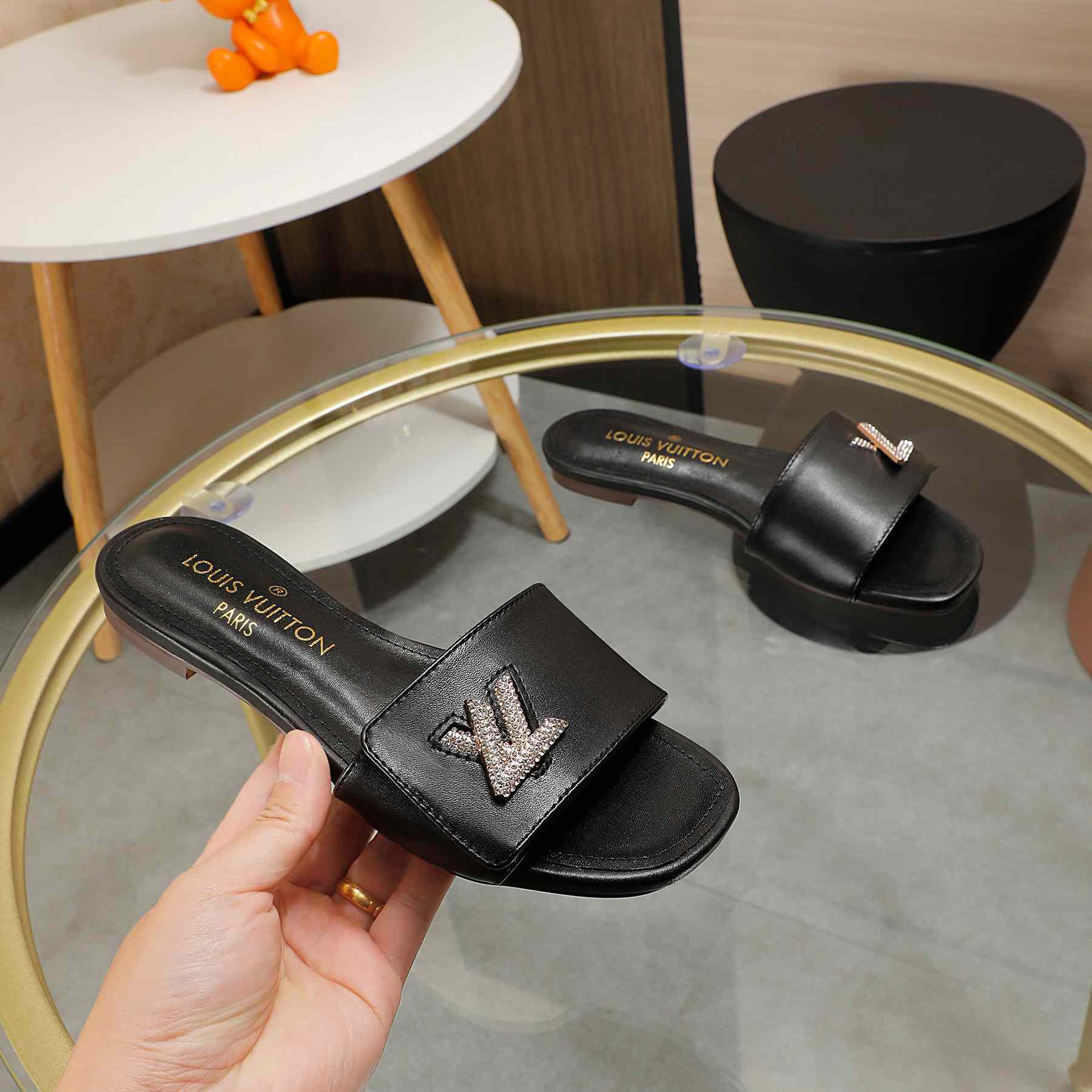 Louis Vuitton Shake Flat Mule       - DopestKickz