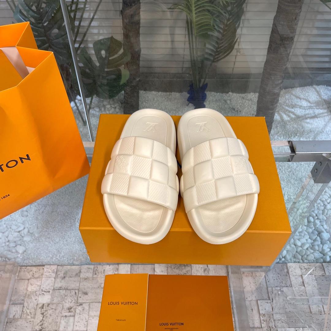 Louis Vuitton Waterfront Mules   1AAR9U - DopestKickz