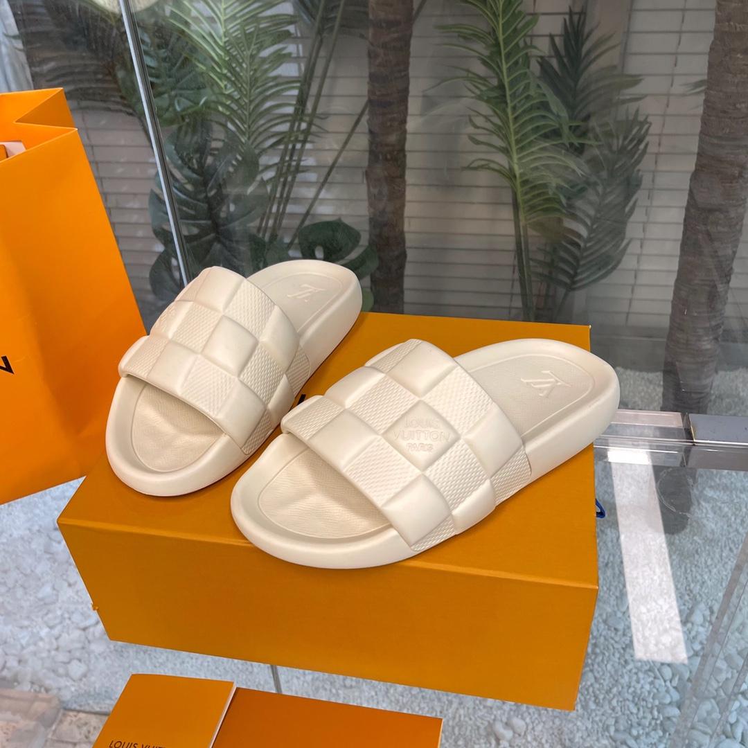 Louis Vuitton Waterfront Mules   1AAR9U - DopestKickz