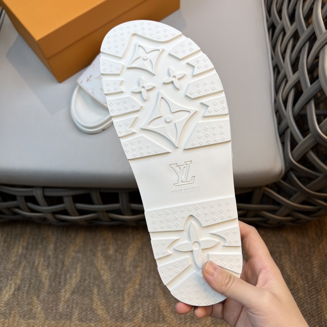 Louis Vuitton Monogram Sandals - DopestKickz