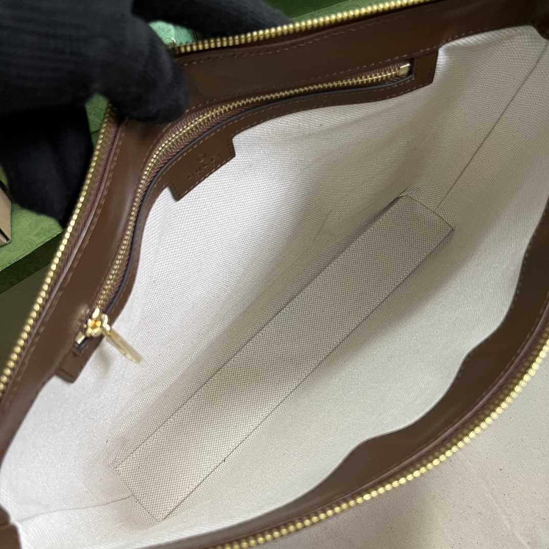 Gucci Messenger bag with Interlocking G(30-22.5-5cm) - DopestKickz