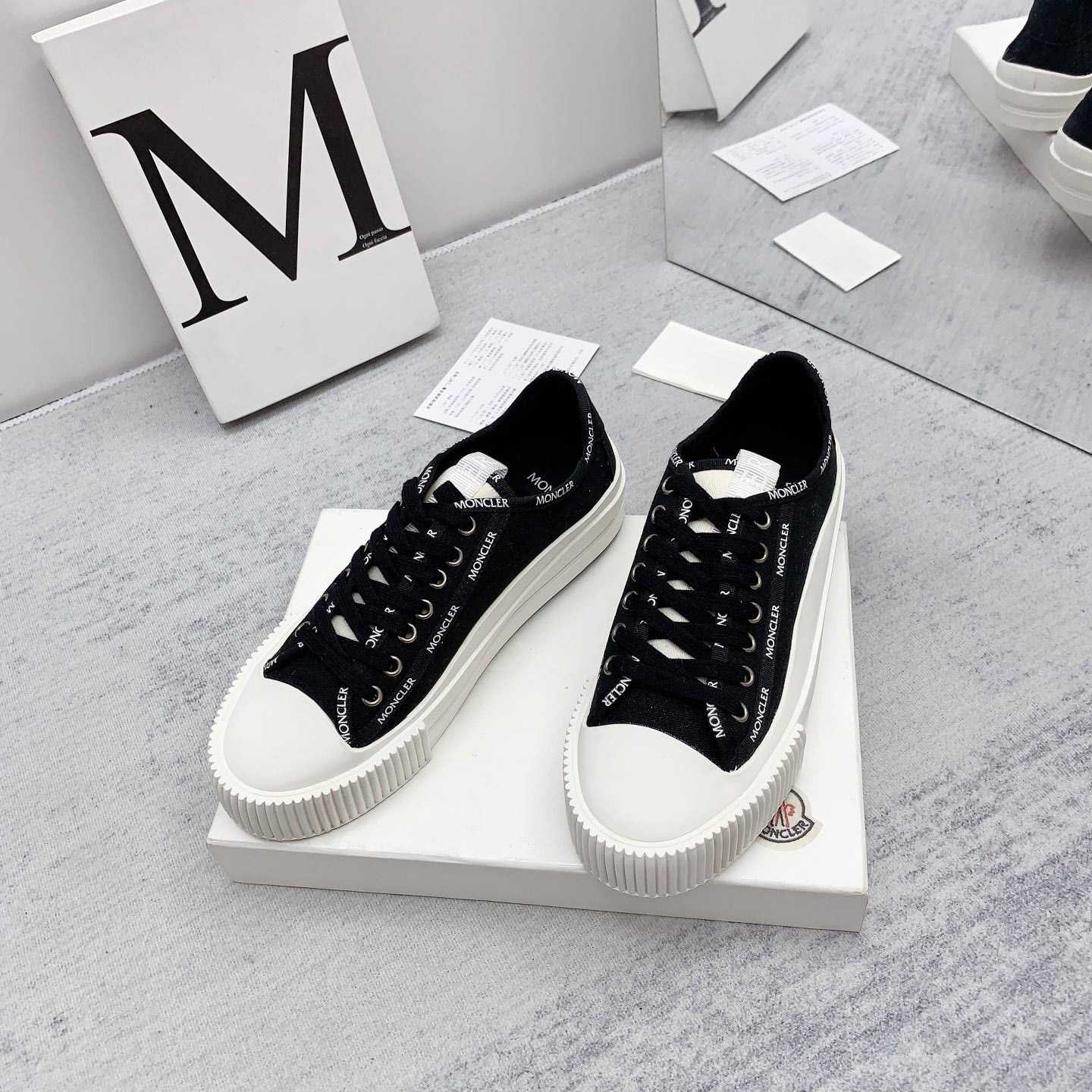 Moncler Glissiere Low-Top Sneakers - DopestKickz