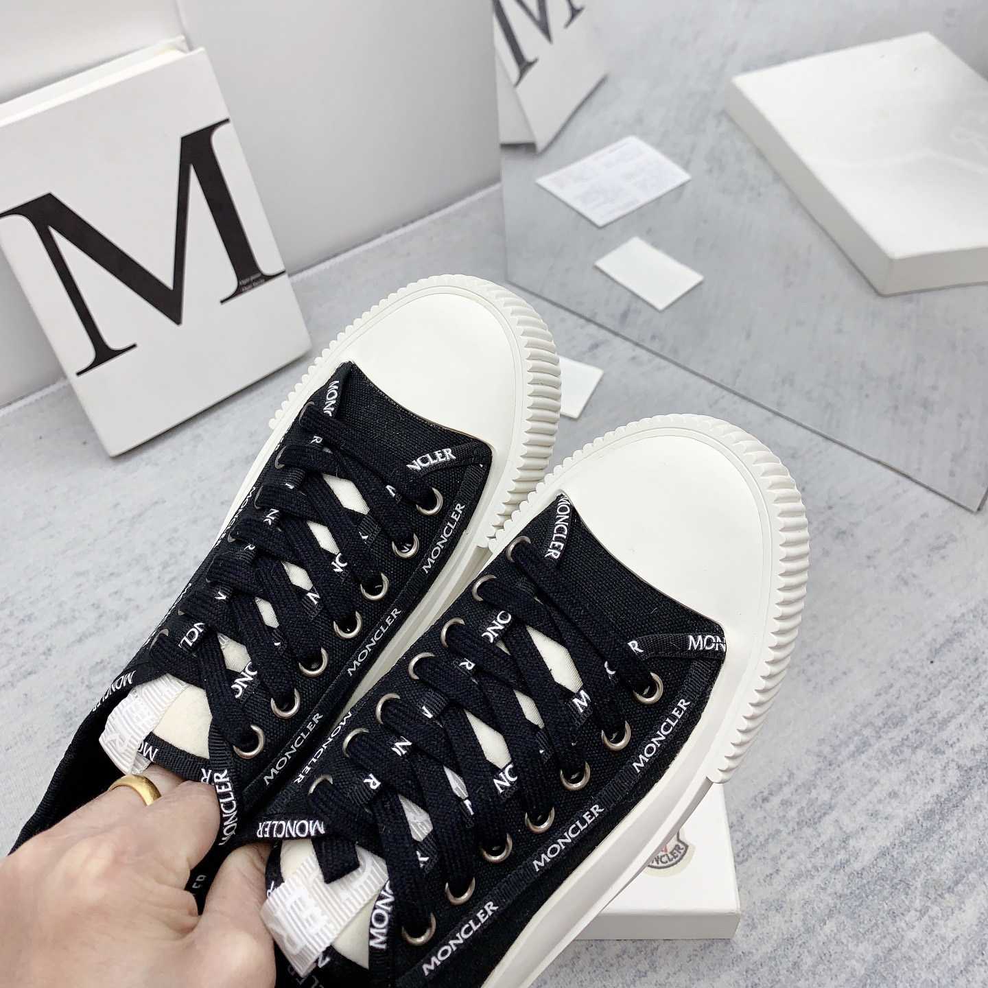 Moncler Glissiere Low-Top Sneakers - DopestKickz