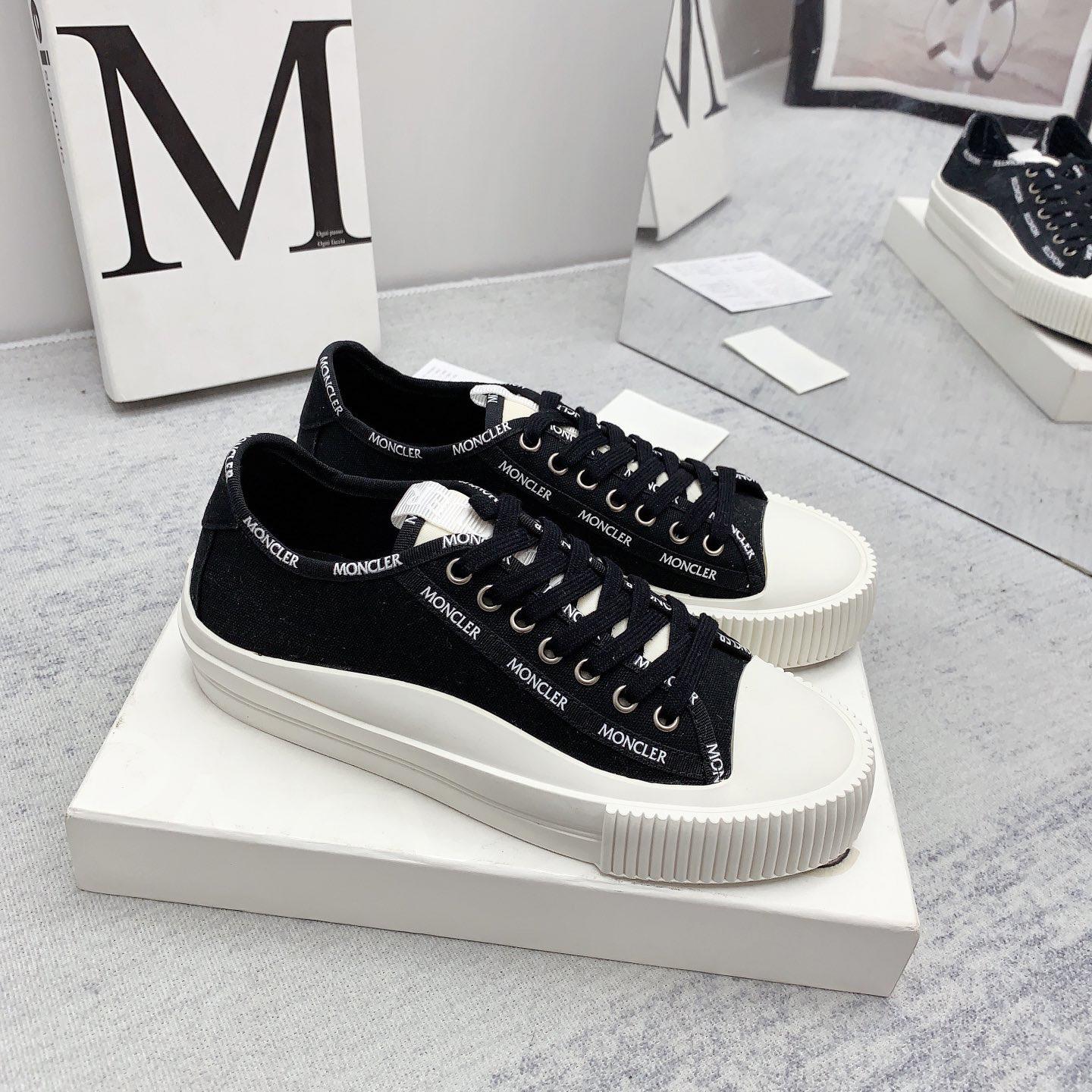 Moncler Glissiere Low-Top Sneakers - DopestKickz