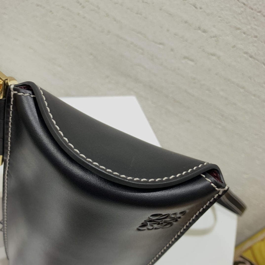 Loewe Gate Pocket In Soft Calfskin - DopestKickz