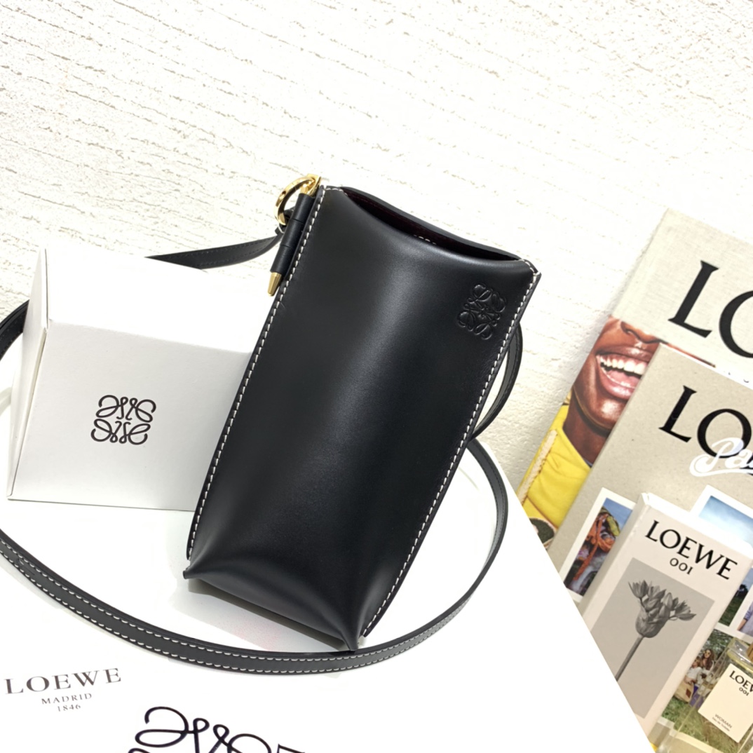 Loewe Gate Pocket In Soft Calfskin - DopestKickz
