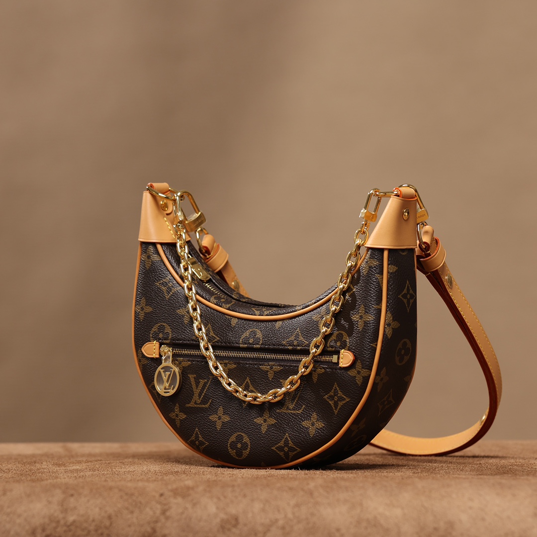 Louis Vuitton Loop  (23-13-6cm) M81098 - DopestKickz