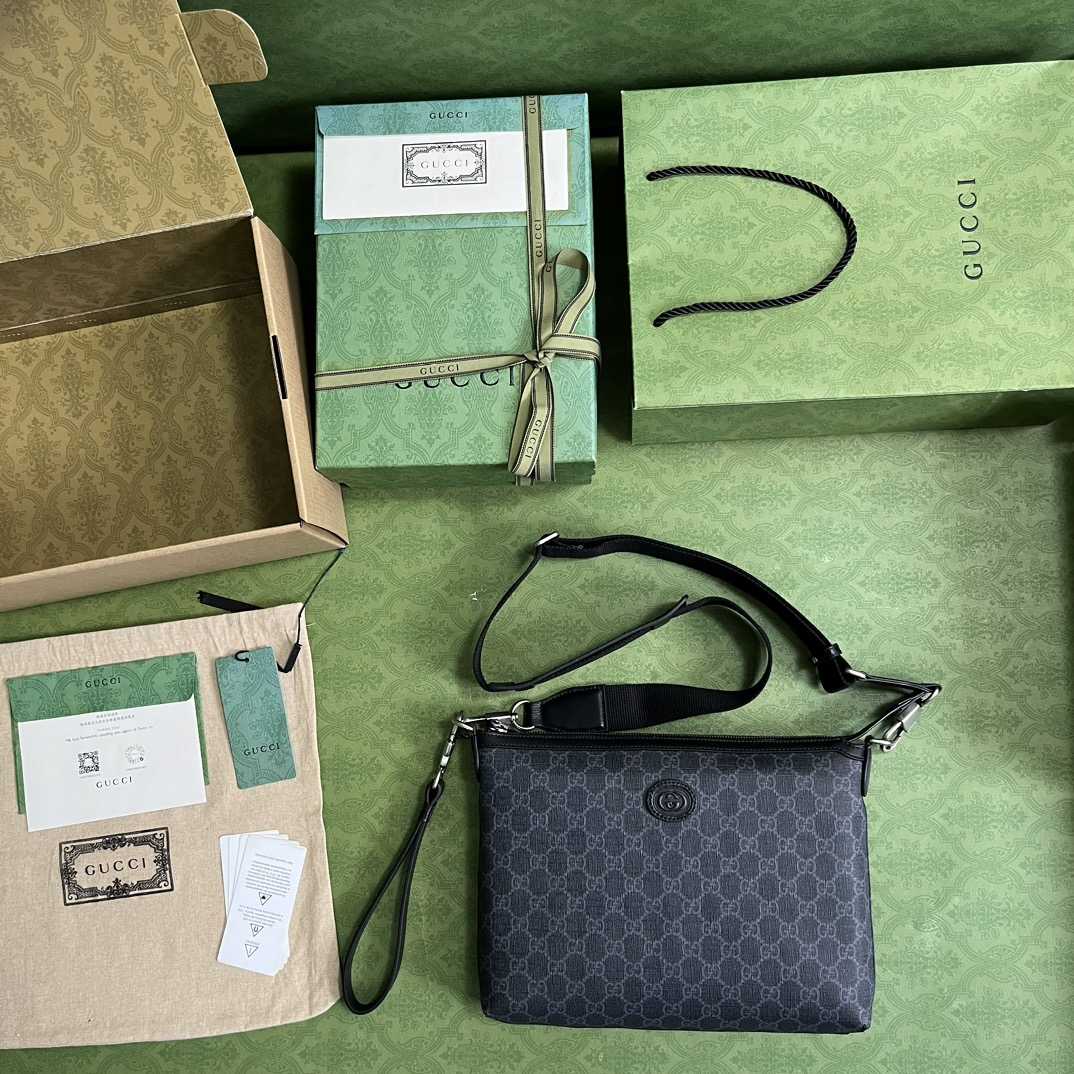 Gucci Messenger bag with Interlocking G(30-22.5-5cm) - DopestKickz
