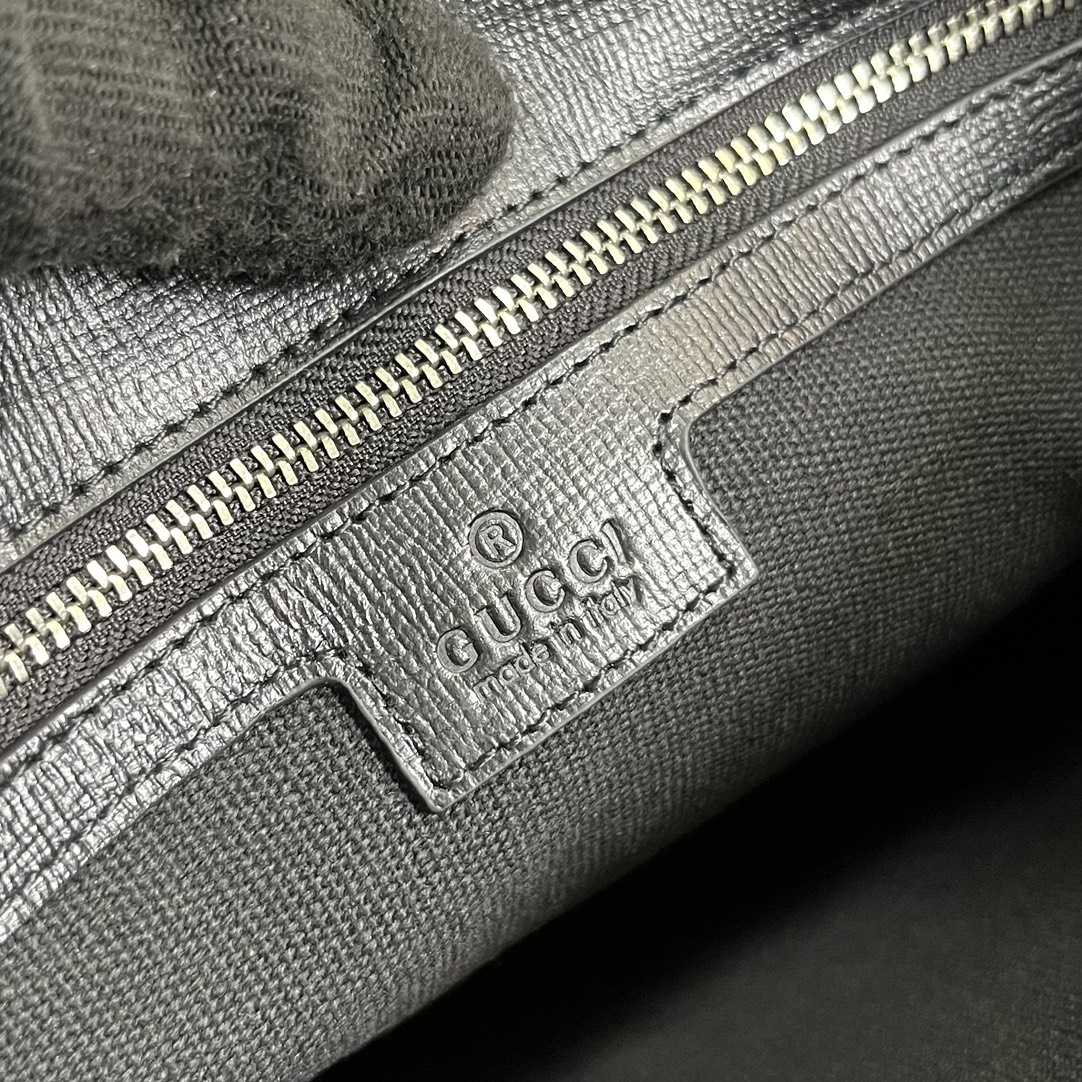Gucci Messenger bag with Interlocking G(30-22.5-5cm) - DopestKickz