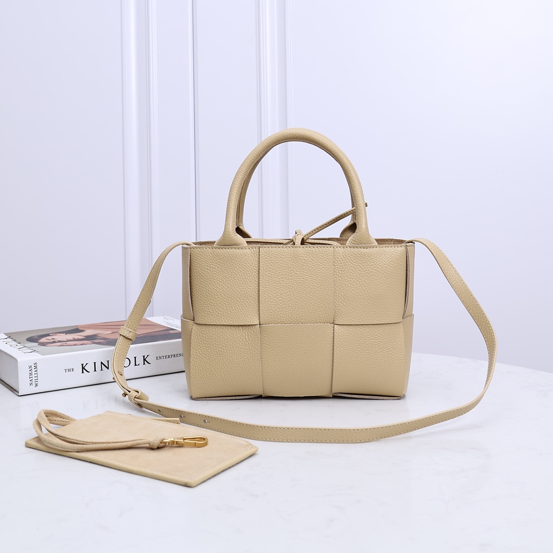 Bottega Veneta Mini Arco Tote Bag - DopestKickz