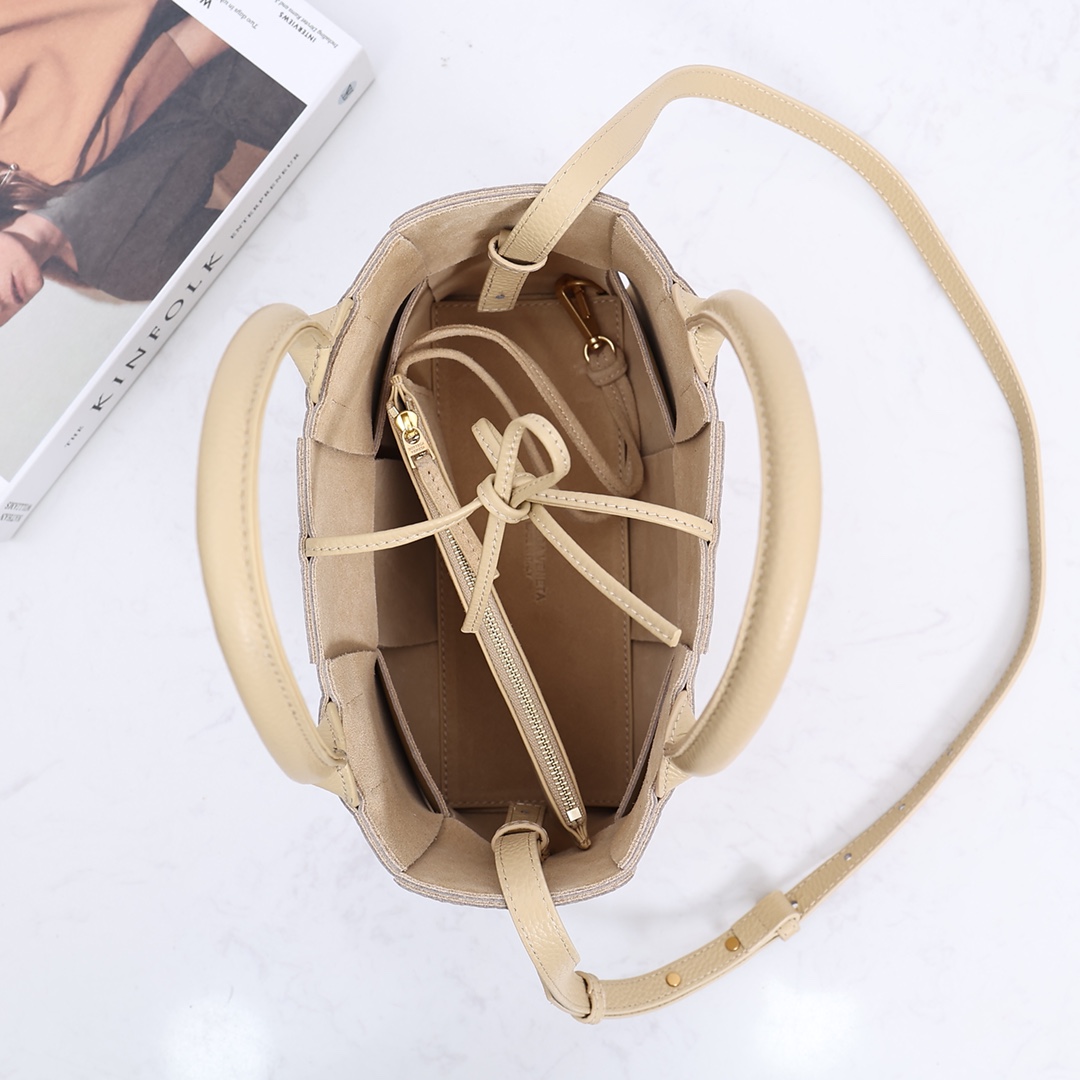 Bottega Veneta Mini Arco Tote Bag - DopestKickz